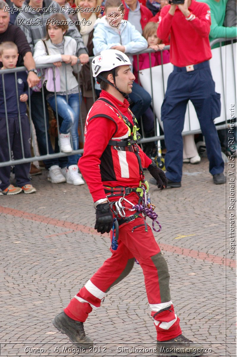 Cuneo - 6 Maggio 2012 - Simulazione Maxiemergenza- Croce Rossa Italiana - Ispettorato Regionale Volontari del Soccorso Piemonte