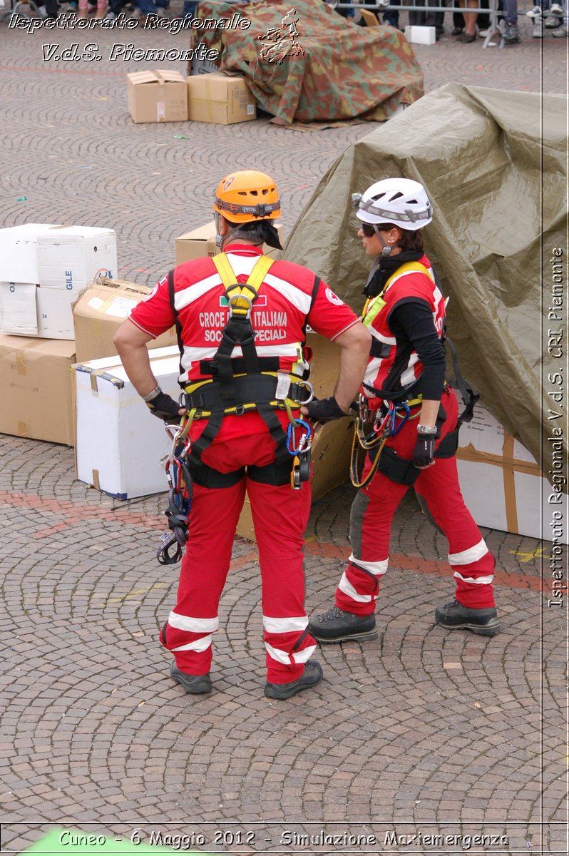 Cuneo - 6 Maggio 2012 - Simulazione Maxiemergenza- Croce Rossa Italiana - Ispettorato Regionale Volontari del Soccorso Piemonte