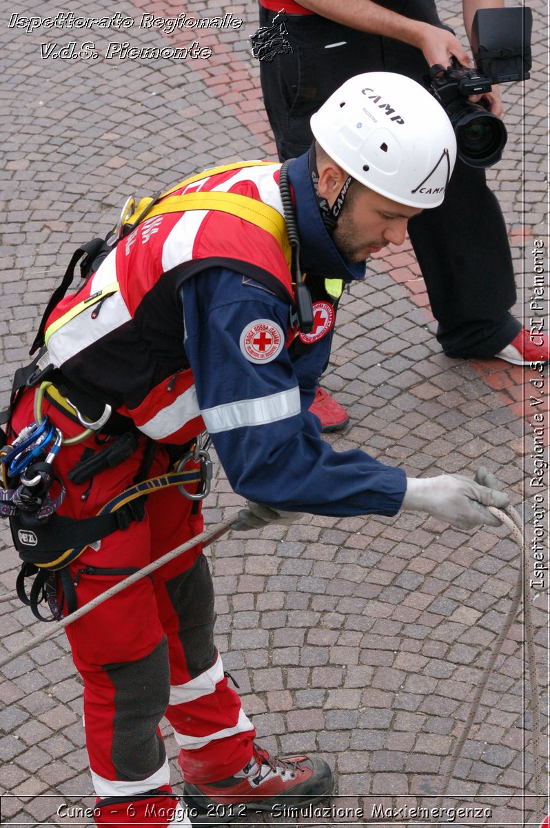 Cuneo - 6 Maggio 2012 - Simulazione Maxiemergenza- Croce Rossa Italiana - Ispettorato Regionale Volontari del Soccorso Piemonte