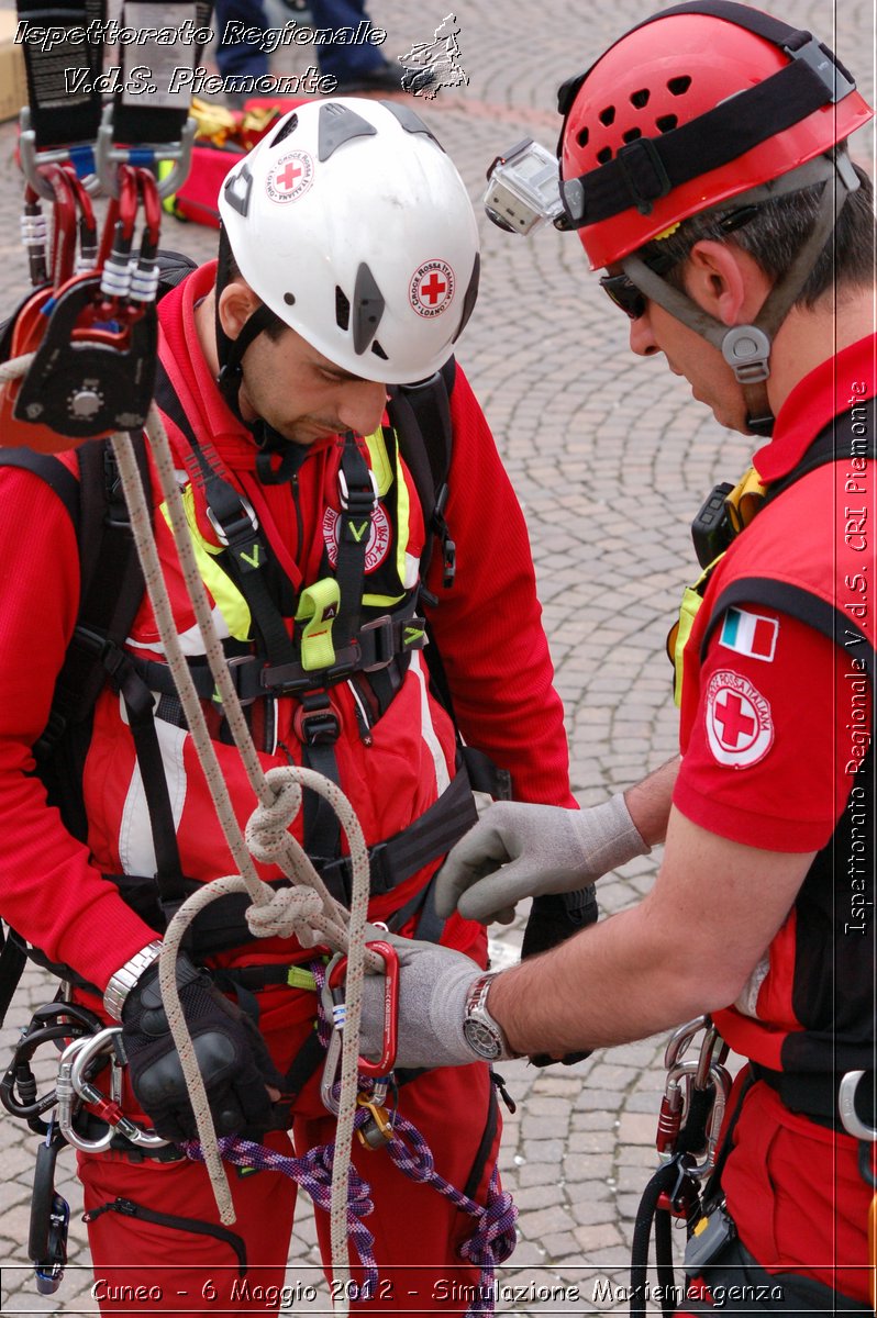 Cuneo - 6 Maggio 2012 - Simulazione Maxiemergenza- Croce Rossa Italiana - Ispettorato Regionale Volontari del Soccorso Piemonte