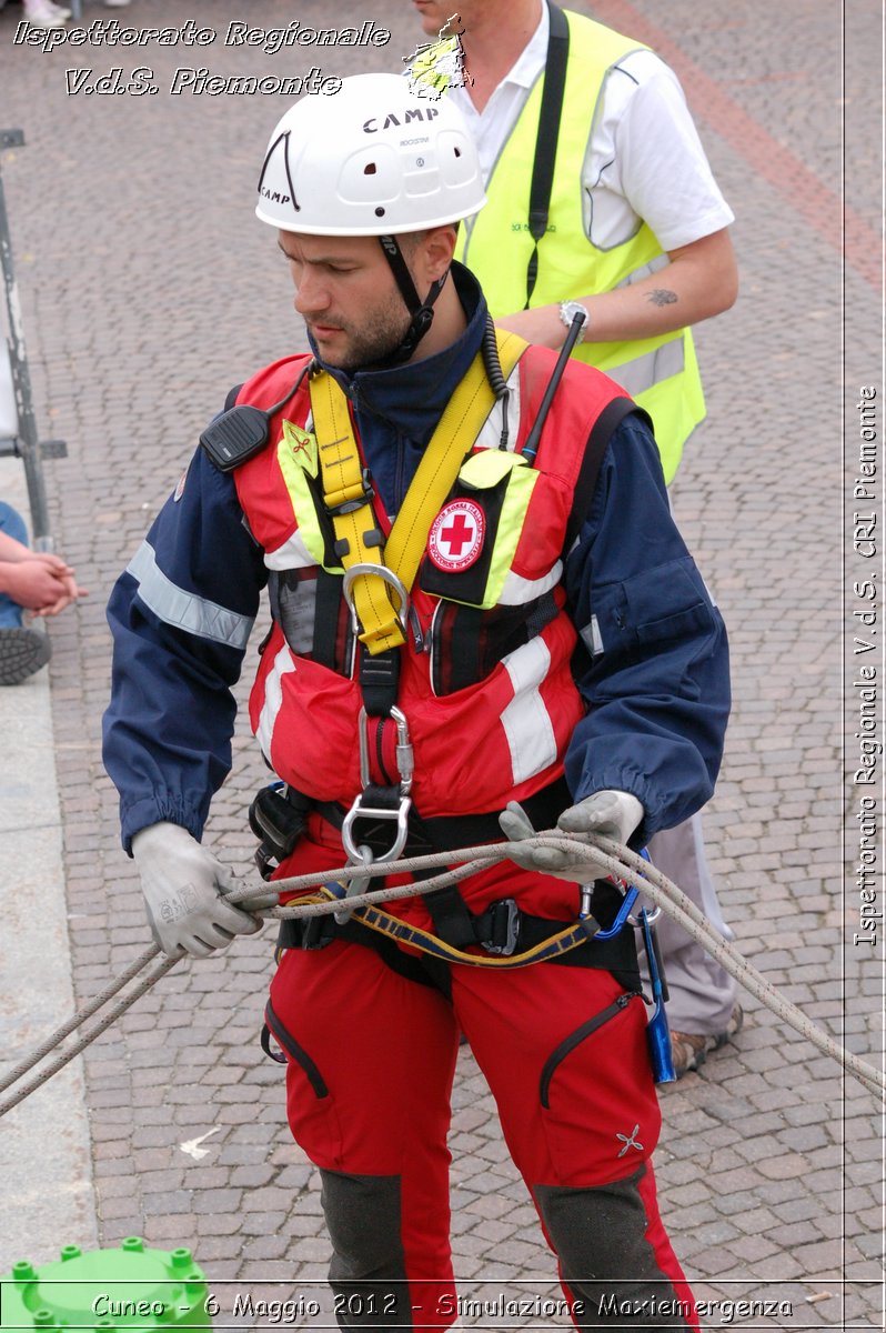 Cuneo - 6 Maggio 2012 - Simulazione Maxiemergenza- Croce Rossa Italiana - Ispettorato Regionale Volontari del Soccorso Piemonte