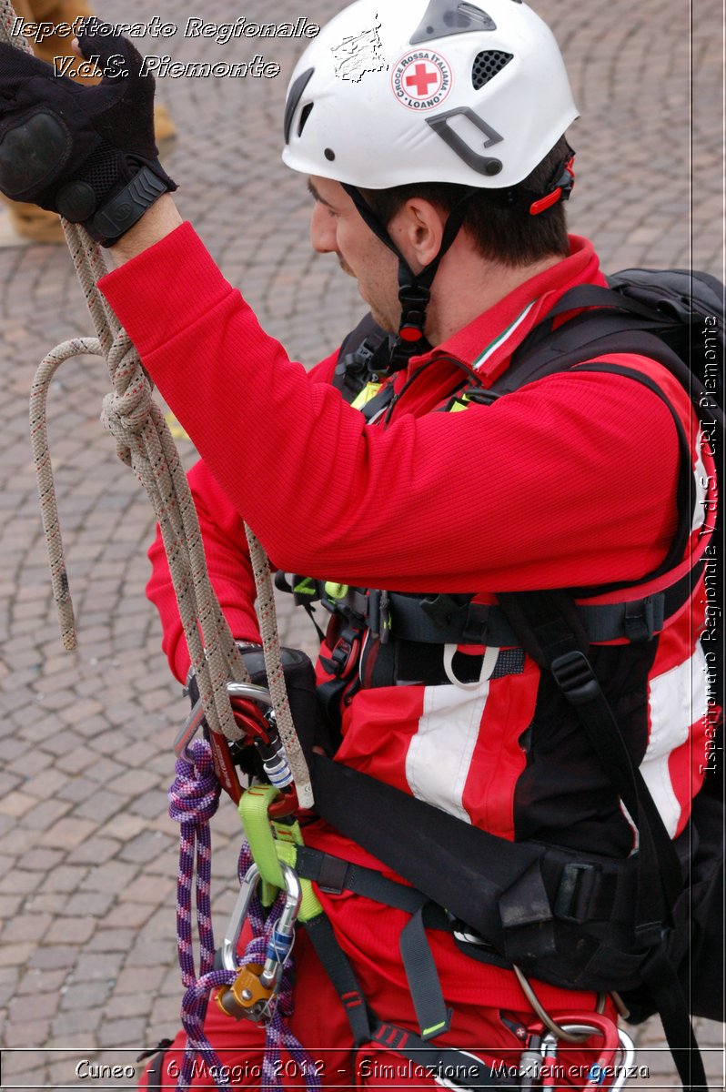 Cuneo - 6 Maggio 2012 - Simulazione Maxiemergenza- Croce Rossa Italiana - Ispettorato Regionale Volontari del Soccorso Piemonte