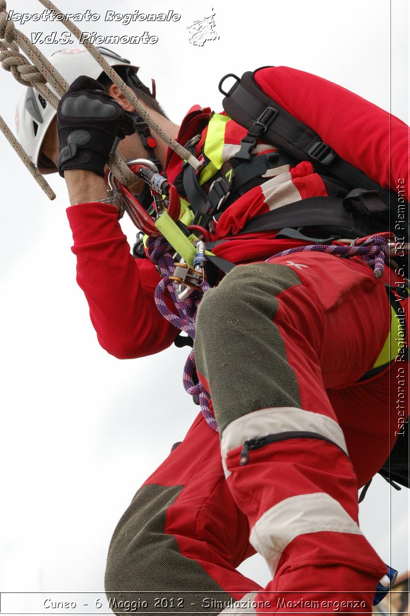 Cuneo - 6 Maggio 2012 - Simulazione Maxiemergenza- Croce Rossa Italiana - Ispettorato Regionale Volontari del Soccorso Piemonte