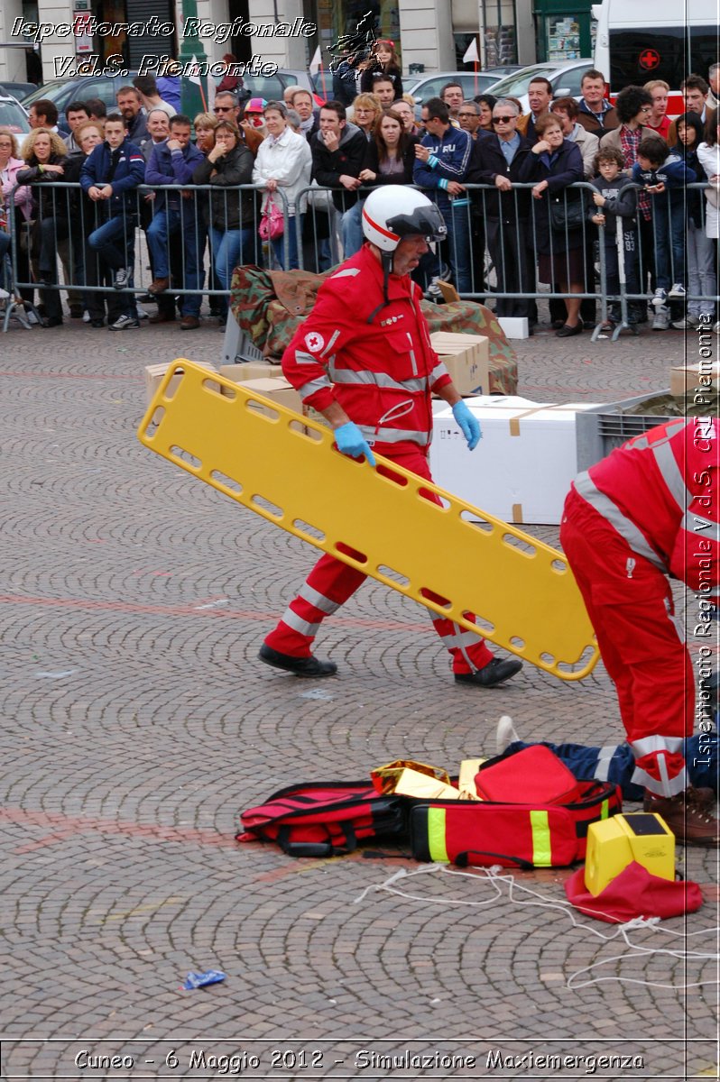 Cuneo - 6 Maggio 2012 - Simulazione Maxiemergenza- Croce Rossa Italiana - Ispettorato Regionale Volontari del Soccorso Piemonte