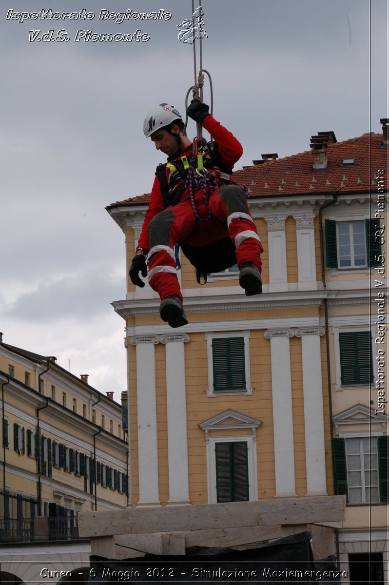 Cuneo - 6 Maggio 2012 - Simulazione Maxiemergenza- Croce Rossa Italiana - Ispettorato Regionale Volontari del Soccorso Piemonte