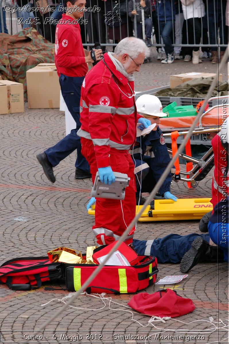 Cuneo - 6 Maggio 2012 - Simulazione Maxiemergenza- Croce Rossa Italiana - Ispettorato Regionale Volontari del Soccorso Piemonte