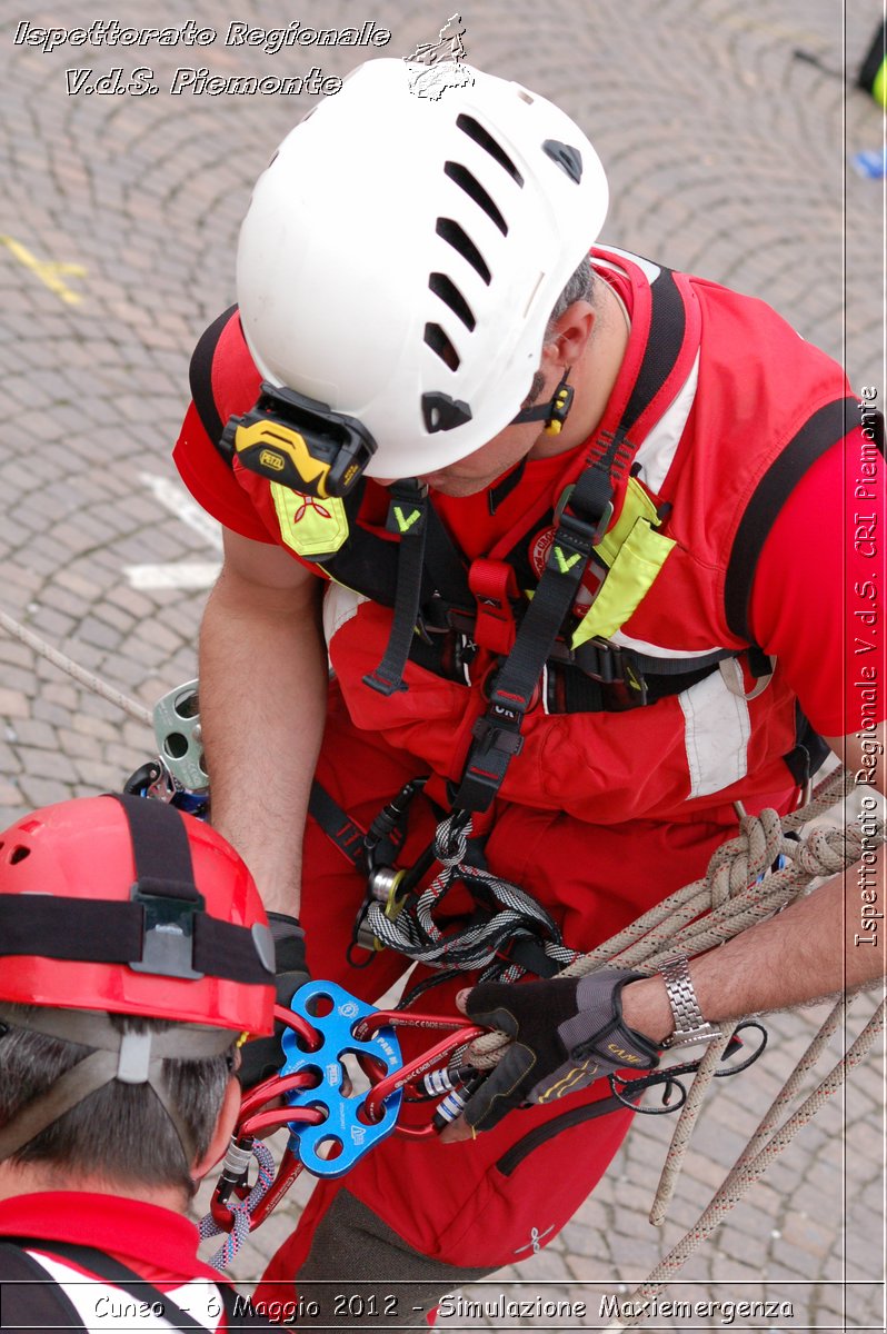 Cuneo - 6 Maggio 2012 - Simulazione Maxiemergenza- Croce Rossa Italiana - Ispettorato Regionale Volontari del Soccorso Piemonte