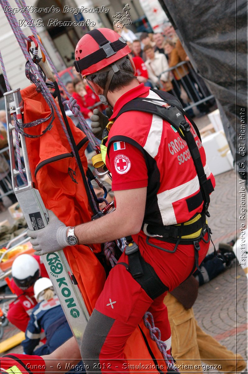 Cuneo - 6 Maggio 2012 - Simulazione Maxiemergenza- Croce Rossa Italiana - Ispettorato Regionale Volontari del Soccorso Piemonte