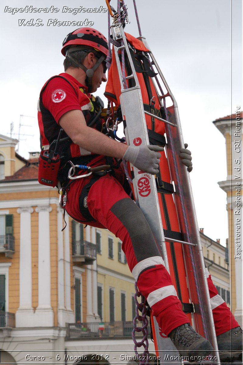 Cuneo - 6 Maggio 2012 - Simulazione Maxiemergenza- Croce Rossa Italiana - Ispettorato Regionale Volontari del Soccorso Piemonte