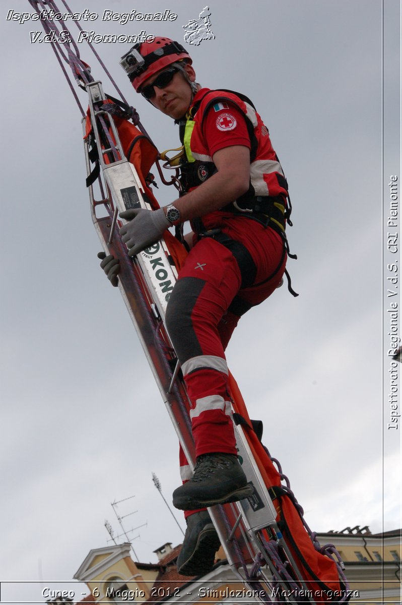 Cuneo - 6 Maggio 2012 - Simulazione Maxiemergenza- Croce Rossa Italiana - Ispettorato Regionale Volontari del Soccorso Piemonte