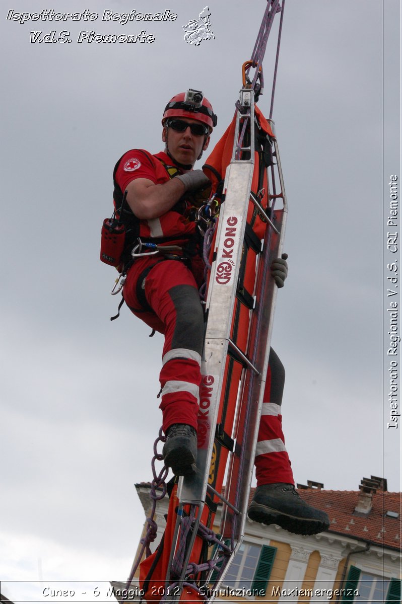 Cuneo - 6 Maggio 2012 - Simulazione Maxiemergenza- Croce Rossa Italiana - Ispettorato Regionale Volontari del Soccorso Piemonte