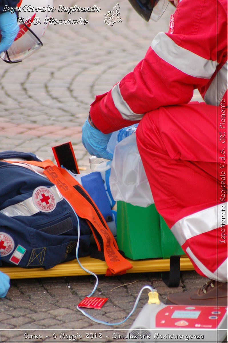 Cuneo - 6 Maggio 2012 - Simulazione Maxiemergenza- Croce Rossa Italiana - Ispettorato Regionale Volontari del Soccorso Piemonte