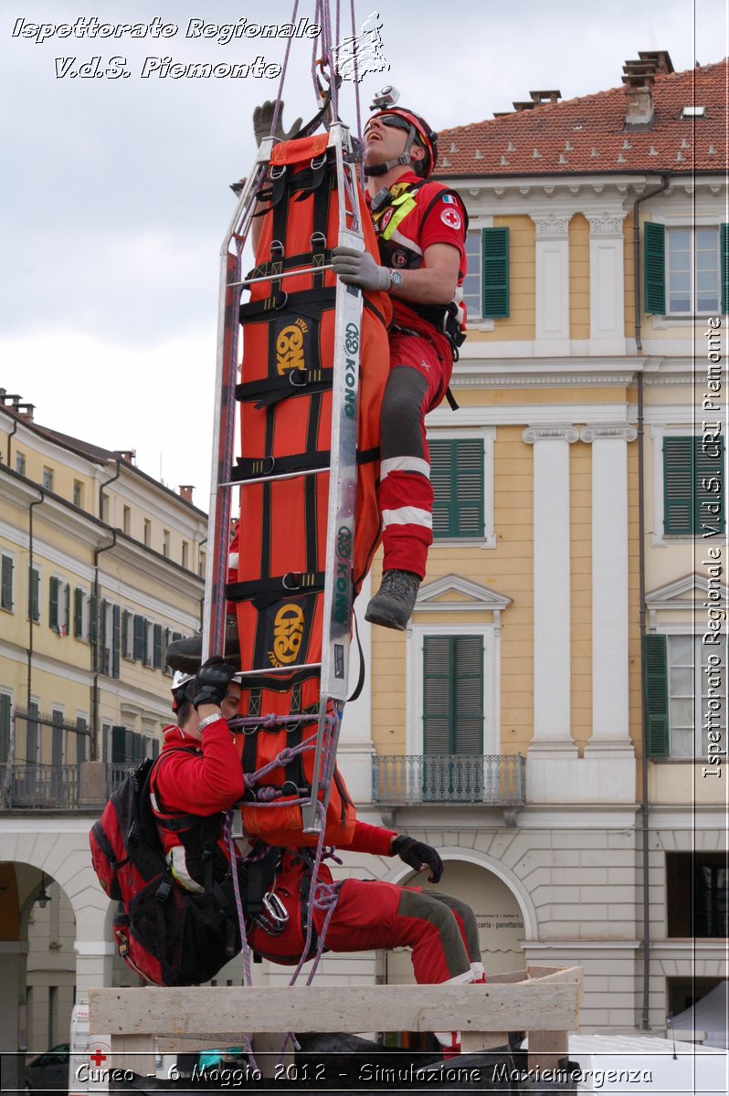 Cuneo - 6 Maggio 2012 - Simulazione Maxiemergenza- Croce Rossa Italiana - Ispettorato Regionale Volontari del Soccorso Piemonte