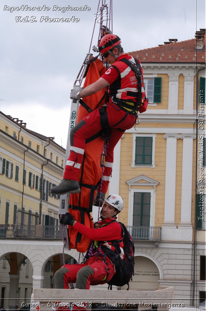 Cuneo - 6 Maggio 2012 - Simulazione Maxiemergenza- Croce Rossa Italiana - Ispettorato Regionale Volontari del Soccorso Piemonte