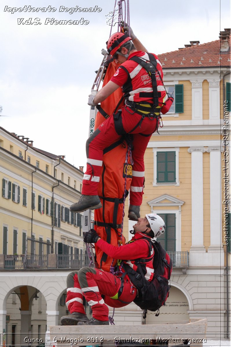 Cuneo - 6 Maggio 2012 - Simulazione Maxiemergenza- Croce Rossa Italiana - Ispettorato Regionale Volontari del Soccorso Piemonte