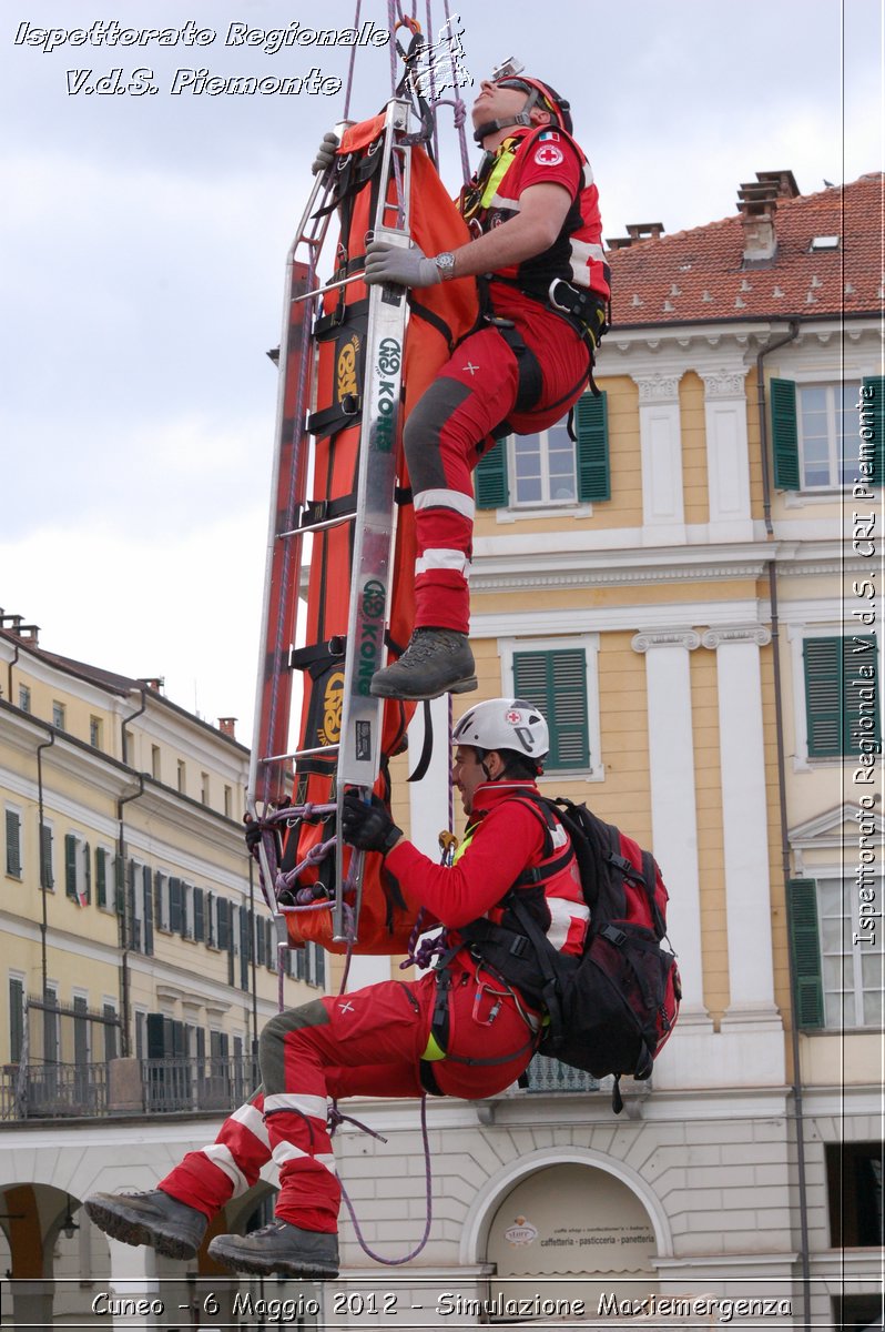 Cuneo - 6 Maggio 2012 - Simulazione Maxiemergenza- Croce Rossa Italiana - Ispettorato Regionale Volontari del Soccorso Piemonte