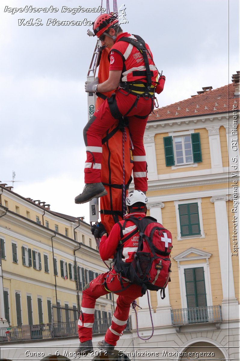 Cuneo - 6 Maggio 2012 - Simulazione Maxiemergenza- Croce Rossa Italiana - Ispettorato Regionale Volontari del Soccorso Piemonte