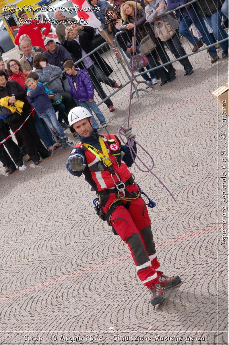 Cuneo - 6 Maggio 2012 - Simulazione Maxiemergenza- Croce Rossa Italiana - Ispettorato Regionale Volontari del Soccorso Piemonte