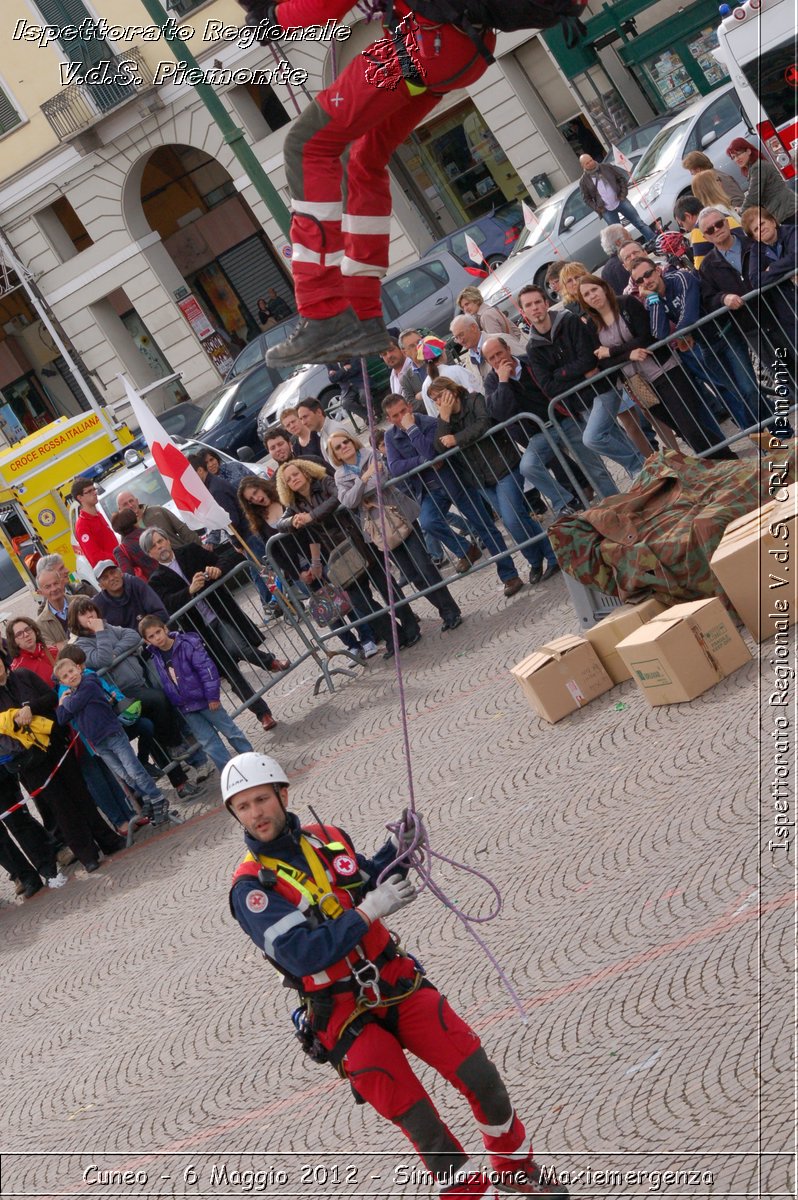 Cuneo - 6 Maggio 2012 - Simulazione Maxiemergenza- Croce Rossa Italiana - Ispettorato Regionale Volontari del Soccorso Piemonte