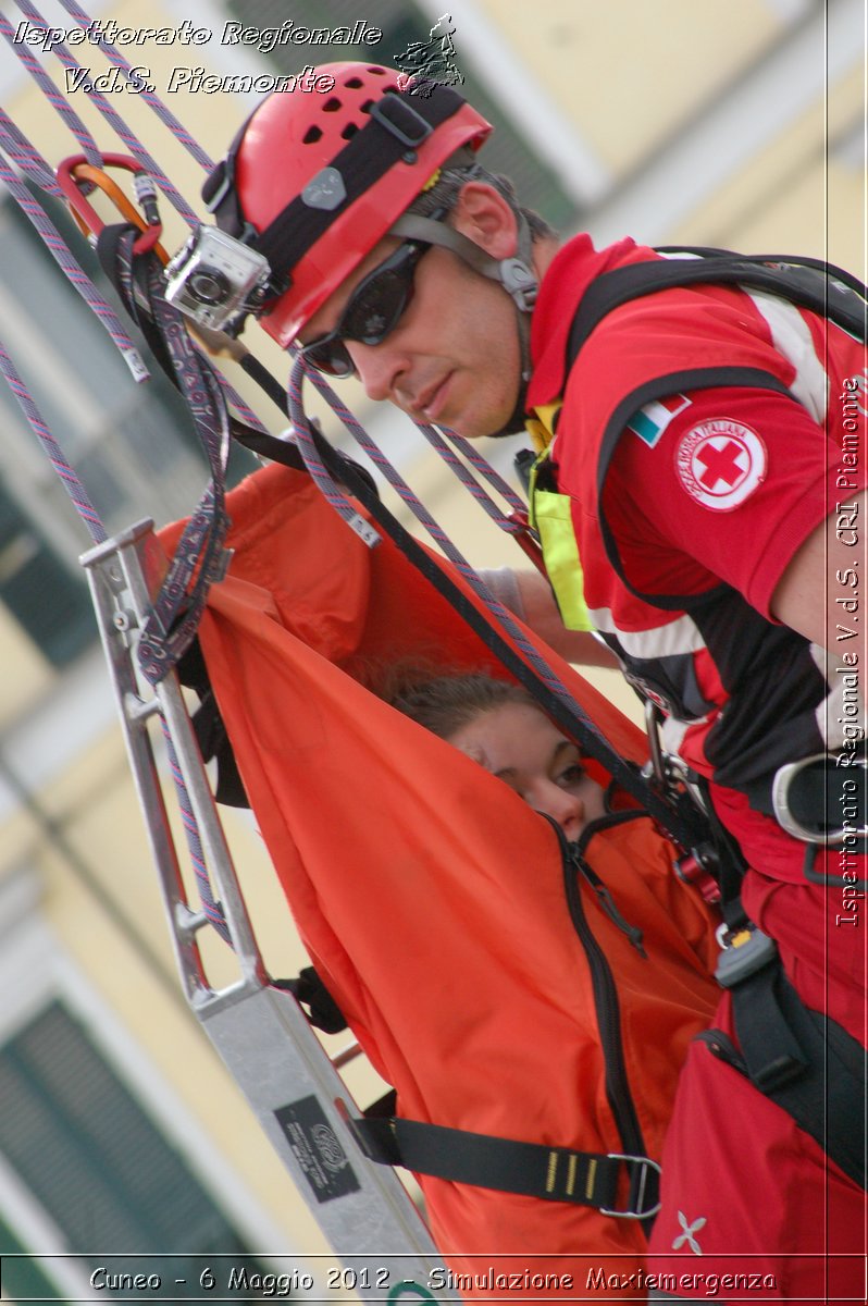 Cuneo - 6 Maggio 2012 - Simulazione Maxiemergenza- Croce Rossa Italiana - Ispettorato Regionale Volontari del Soccorso Piemonte