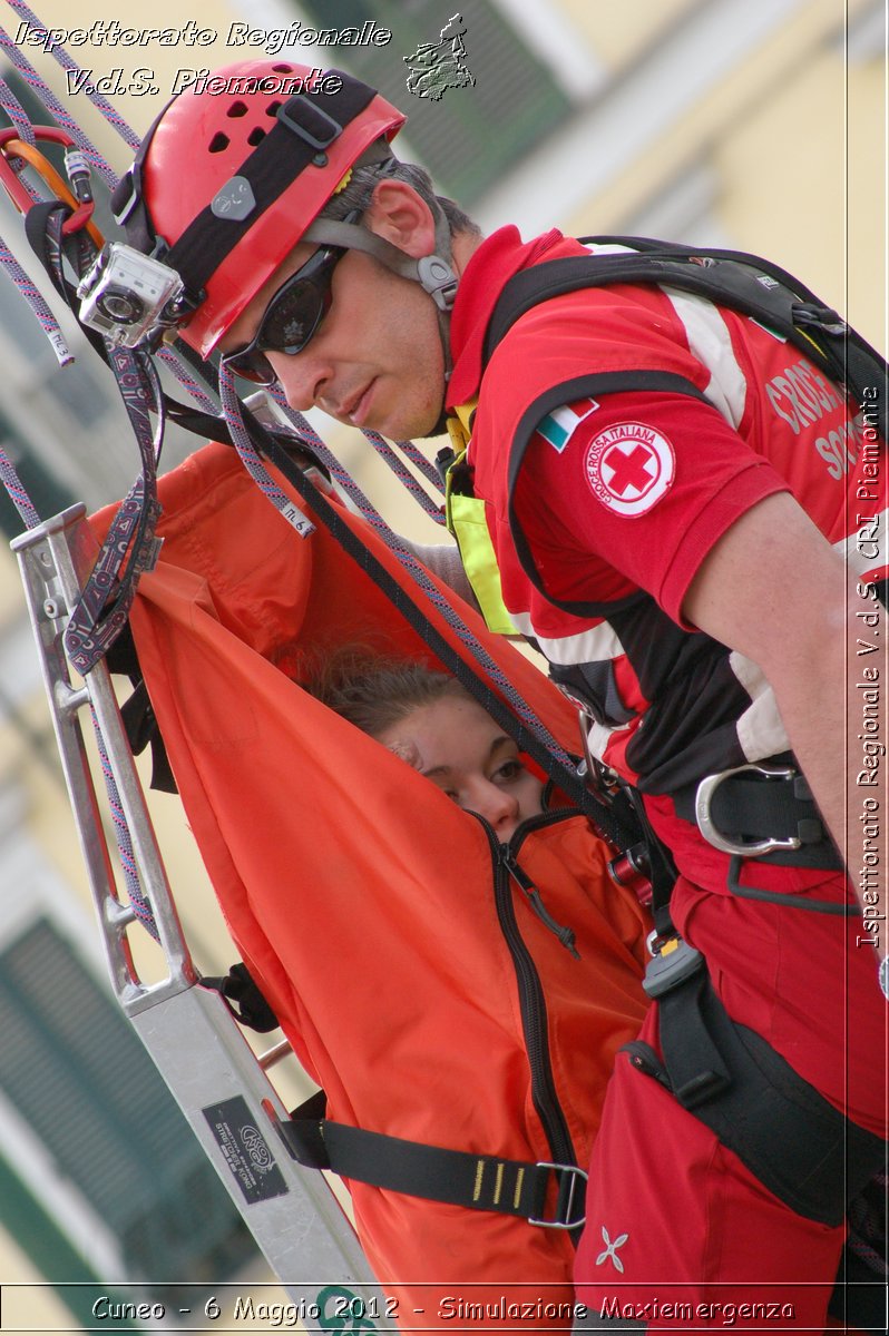 Cuneo - 6 Maggio 2012 - Simulazione Maxiemergenza- Croce Rossa Italiana - Ispettorato Regionale Volontari del Soccorso Piemonte