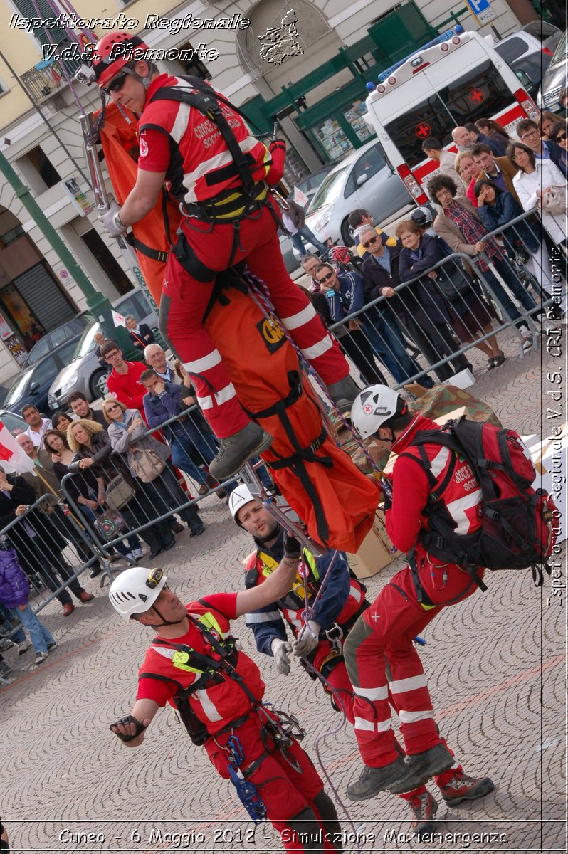 Cuneo - 6 Maggio 2012 - Simulazione Maxiemergenza- Croce Rossa Italiana - Ispettorato Regionale Volontari del Soccorso Piemonte