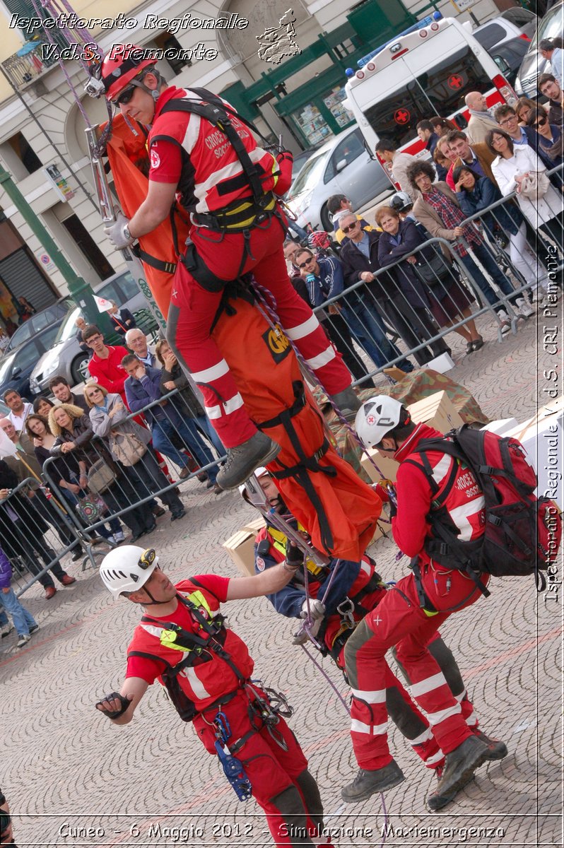 Cuneo - 6 Maggio 2012 - Simulazione Maxiemergenza- Croce Rossa Italiana - Ispettorato Regionale Volontari del Soccorso Piemonte