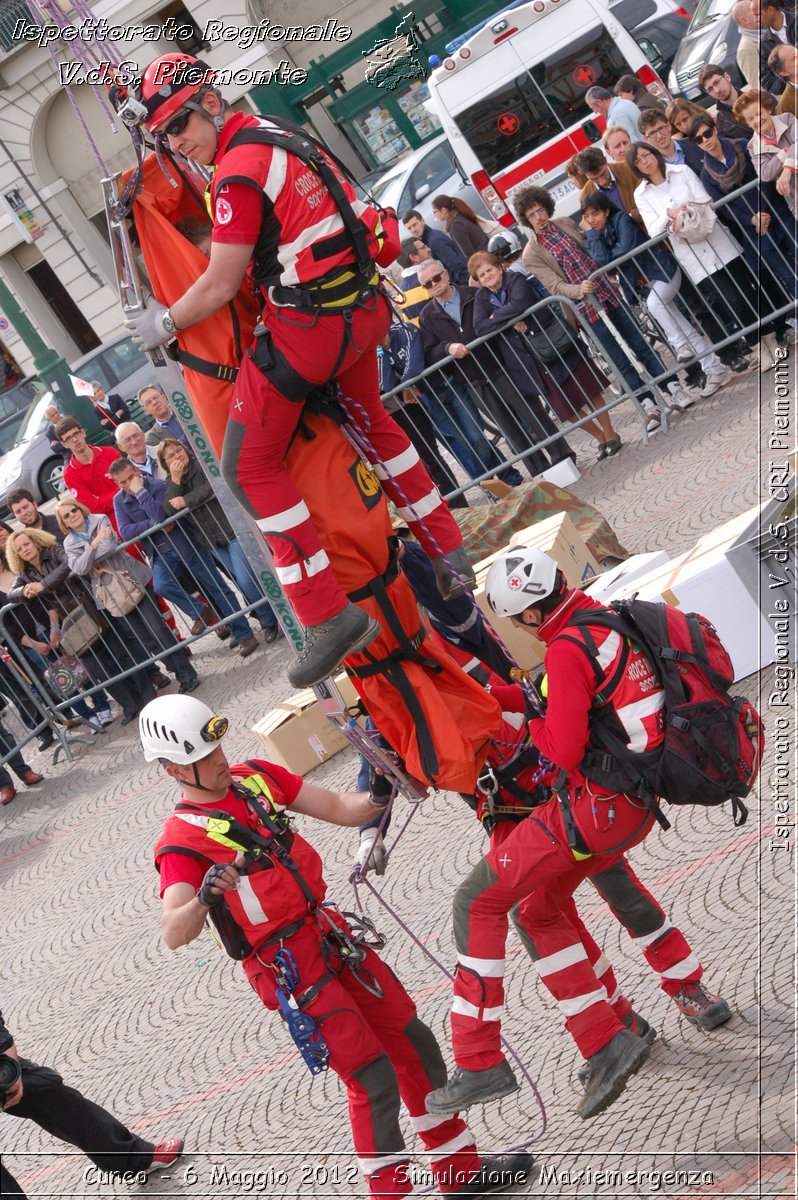 Cuneo - 6 Maggio 2012 - Simulazione Maxiemergenza- Croce Rossa Italiana - Ispettorato Regionale Volontari del Soccorso Piemonte