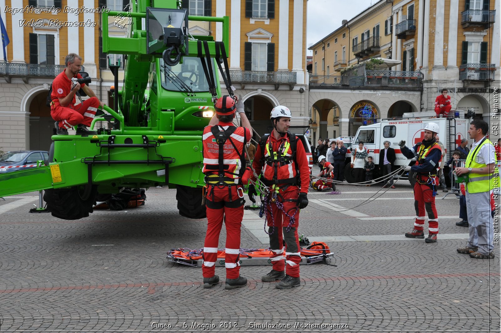 Cuneo - 6 Maggio 2012 - Simulazione Maxiemergenza- Croce Rossa Italiana - Ispettorato Regionale Volontari del Soccorso Piemonte