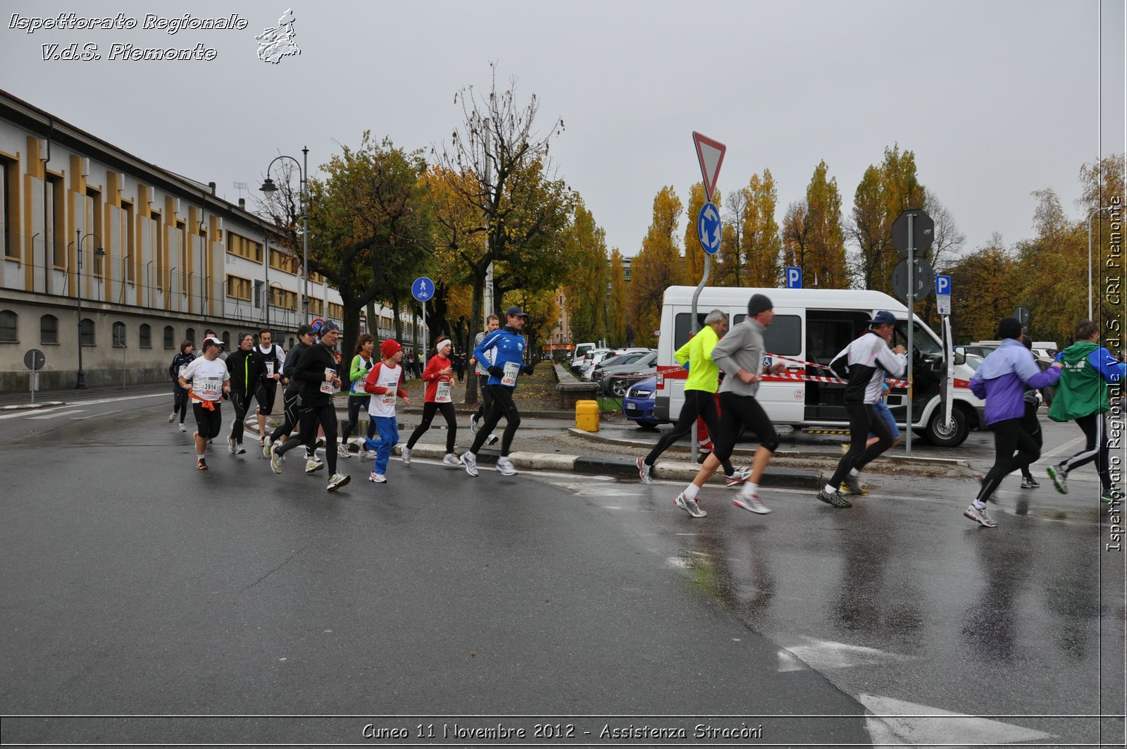 Cuneo 11 Novembre 2012 - Assistenza Stracni - Croce Rossa Italiana - Ispettorato Regionale Volontari del Soccorso del Piemonte