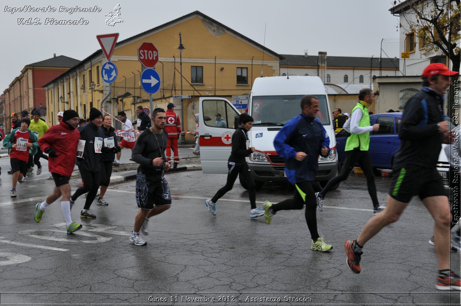 Cuneo 11 Novembre 2012 - Assistenza Stracni - Croce Rossa Italiana - Ispettorato Regionale Volontari del Soccorso del Piemonte