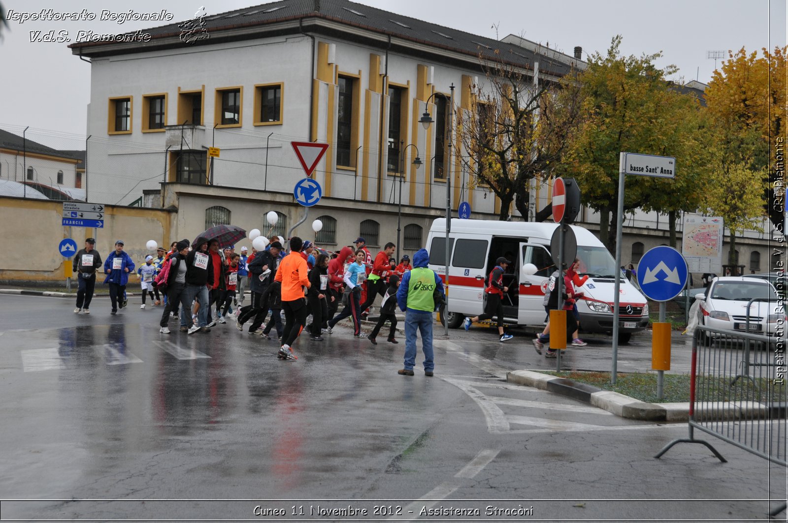 Cuneo 11 Novembre 2012 - Assistenza Stracni - Croce Rossa Italiana - Ispettorato Regionale Volontari del Soccorso del Piemonte