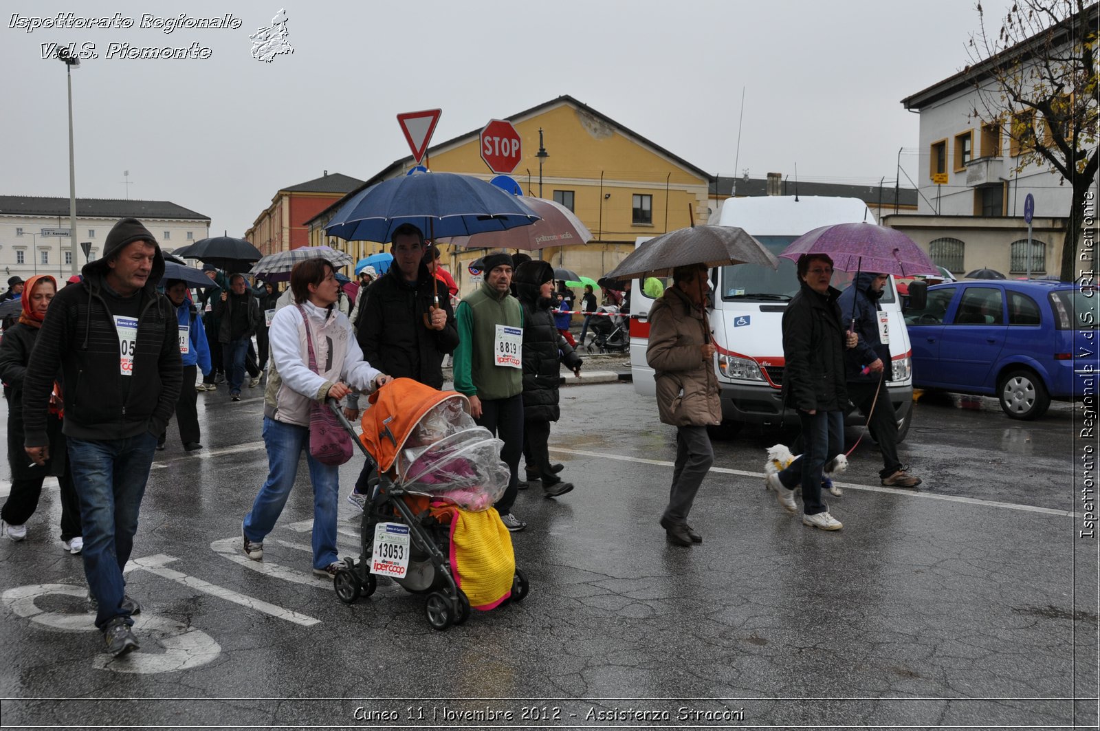 Cuneo 11 Novembre 2012 - Assistenza Stracni - Croce Rossa Italiana - Ispettorato Regionale Volontari del Soccorso del Piemonte