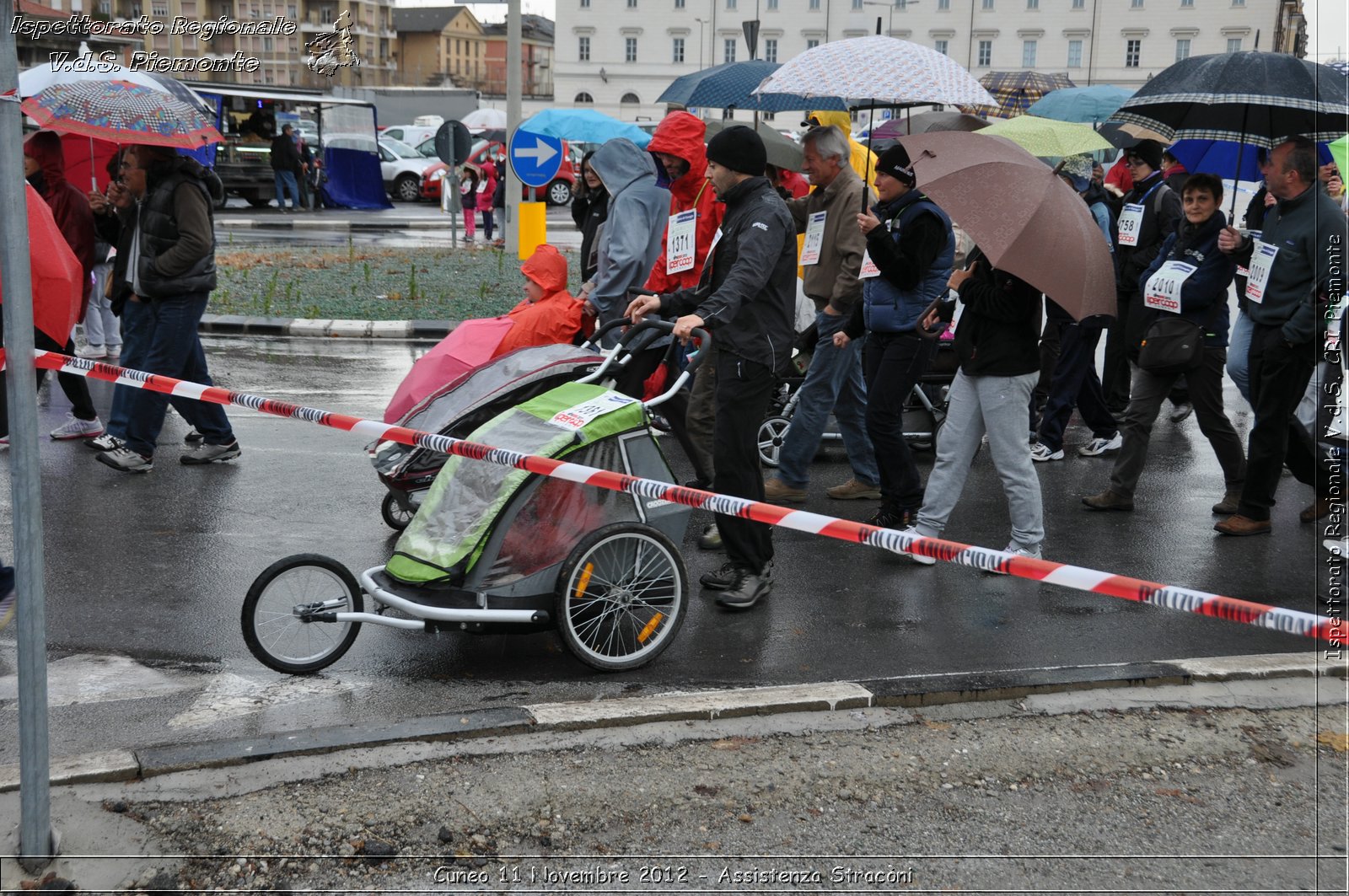 Cuneo 11 Novembre 2012 - Assistenza Stracni - Croce Rossa Italiana - Ispettorato Regionale Volontari del Soccorso del Piemonte