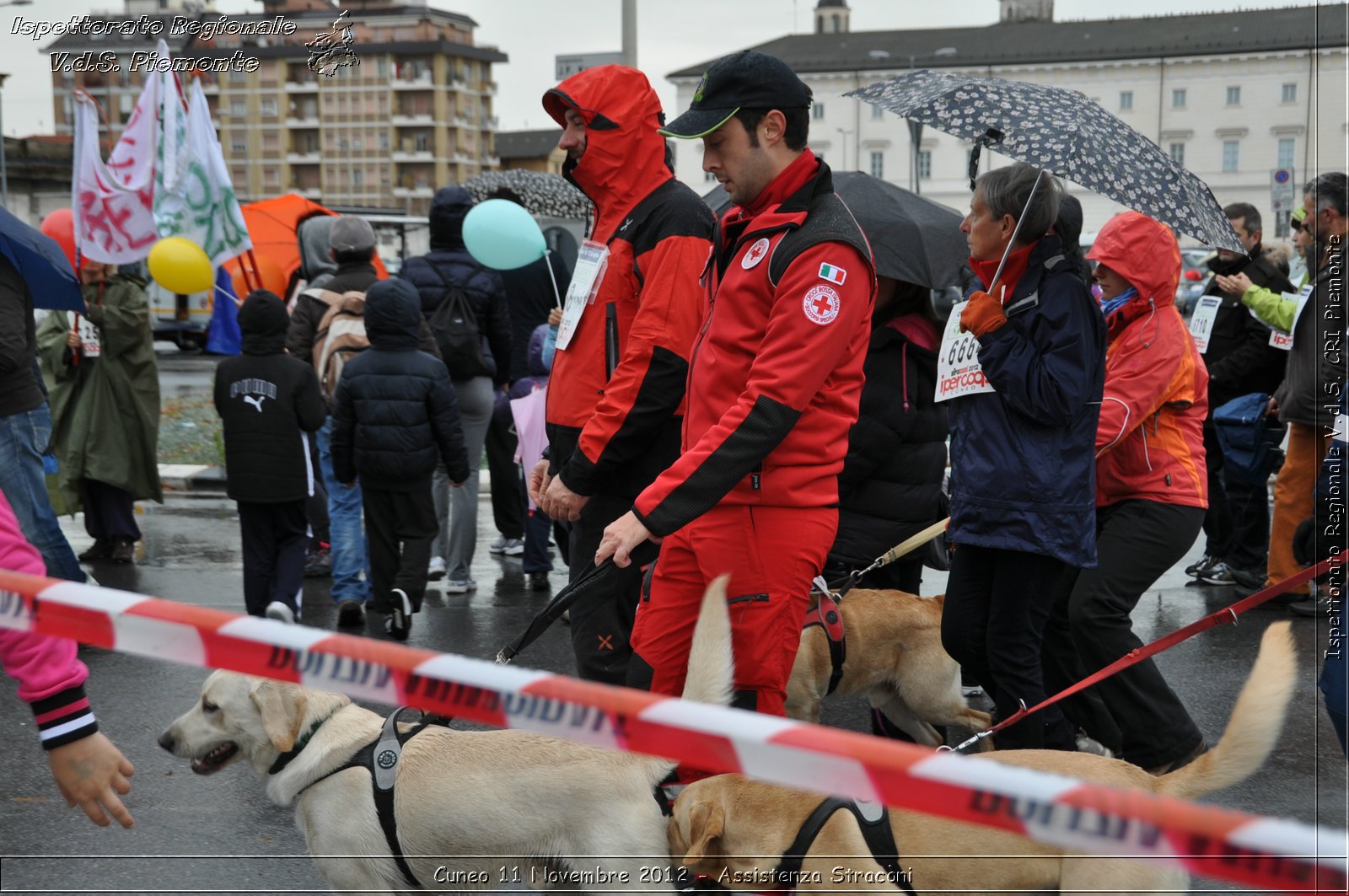 Cuneo 11 Novembre 2012 - Assistenza Stracni - Croce Rossa Italiana - Ispettorato Regionale Volontari del Soccorso del Piemonte