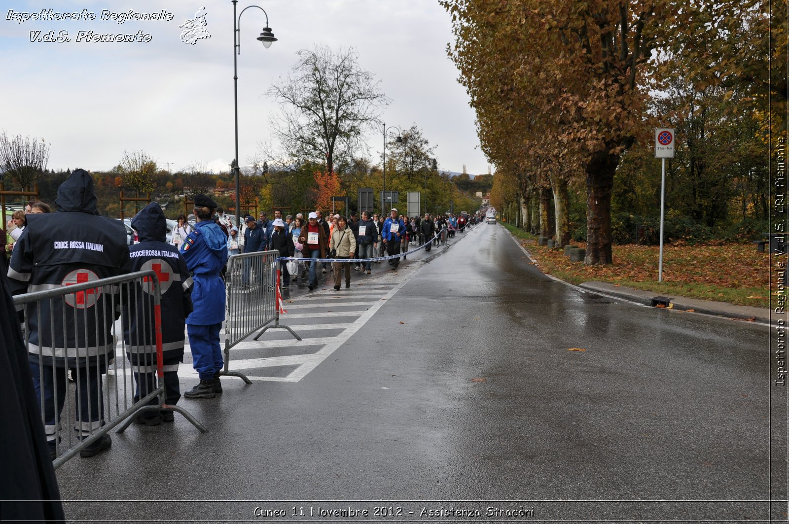 Cuneo 11 Novembre 2012 - Assistenza Stracni - Croce Rossa Italiana - Ispettorato Regionale Volontari del Soccorso del Piemonte