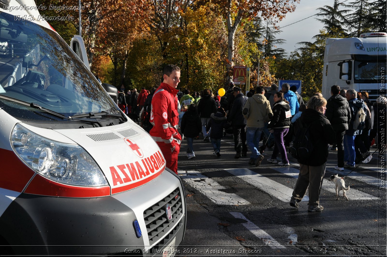 Cuneo 11 Novembre 2012 - Assistenza Stracni - Croce Rossa Italiana - Ispettorato Regionale Volontari del Soccorso del Piemonte