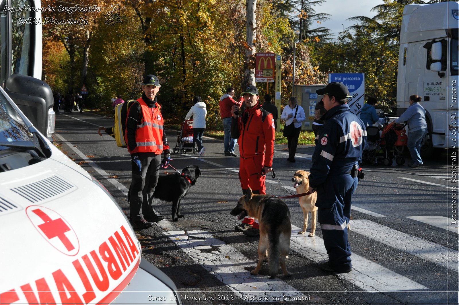 Cuneo 11 Novembre 2012 - Assistenza Stracni - Croce Rossa Italiana - Ispettorato Regionale Volontari del Soccorso del Piemonte