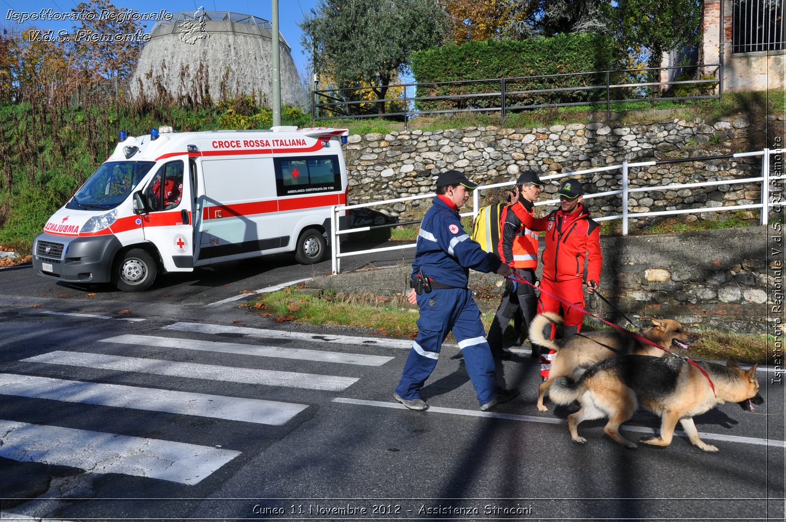 Cuneo 11 Novembre 2012 - Assistenza Stracni - Croce Rossa Italiana - Ispettorato Regionale Volontari del Soccorso del Piemonte