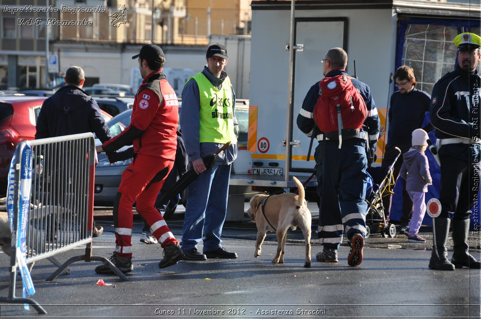 Cuneo 11 Novembre 2012 - Assistenza Stracni - Croce Rossa Italiana - Ispettorato Regionale Volontari del Soccorso del Piemonte