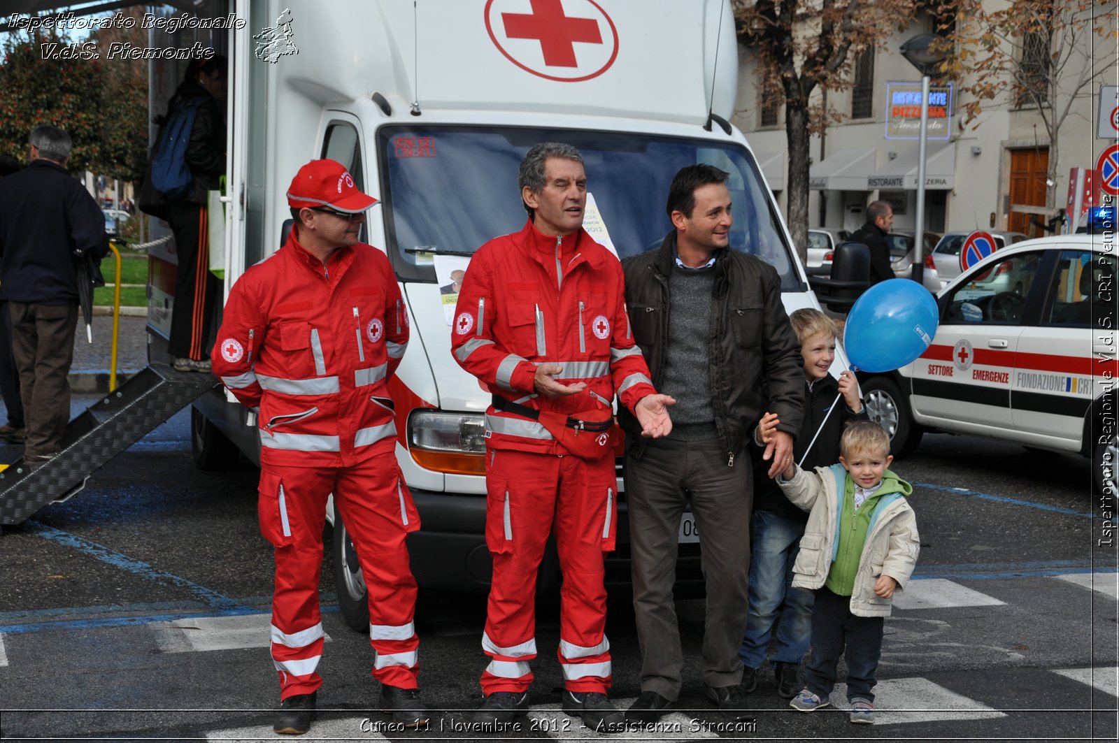 Cuneo 11 Novembre 2012 - Assistenza Stracni - Croce Rossa Italiana - Ispettorato Regionale Volontari del Soccorso del Piemonte