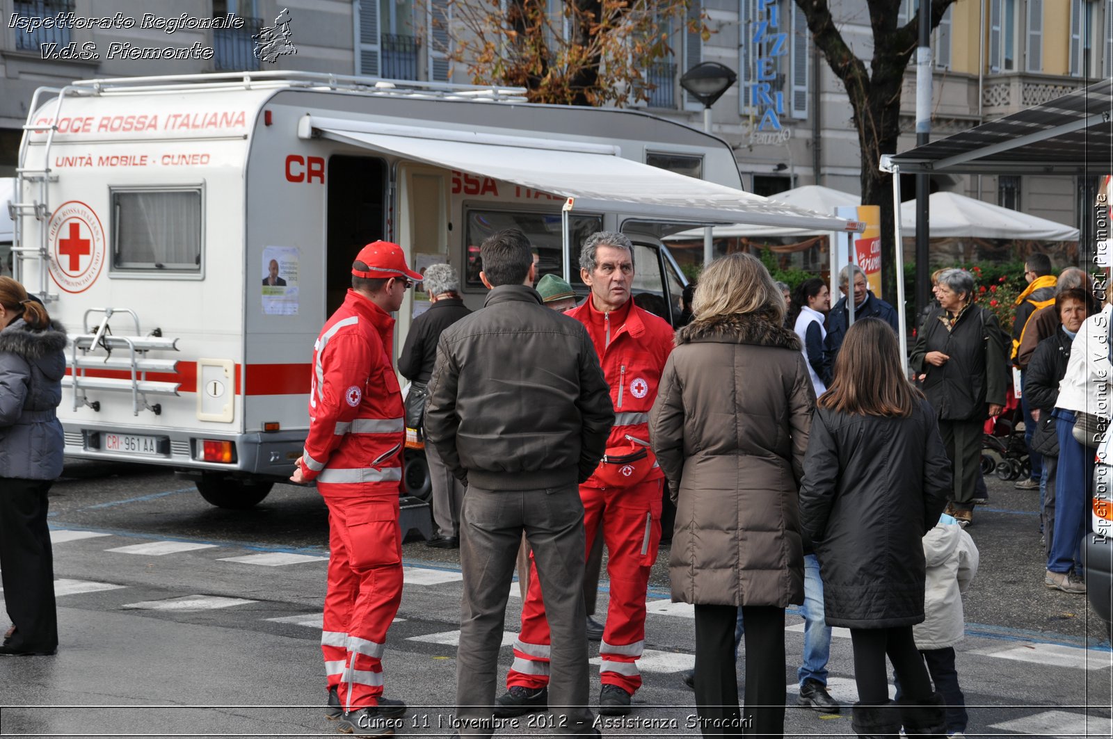 Cuneo 11 Novembre 2012 - Assistenza Stracni - Croce Rossa Italiana - Ispettorato Regionale Volontari del Soccorso del Piemonte