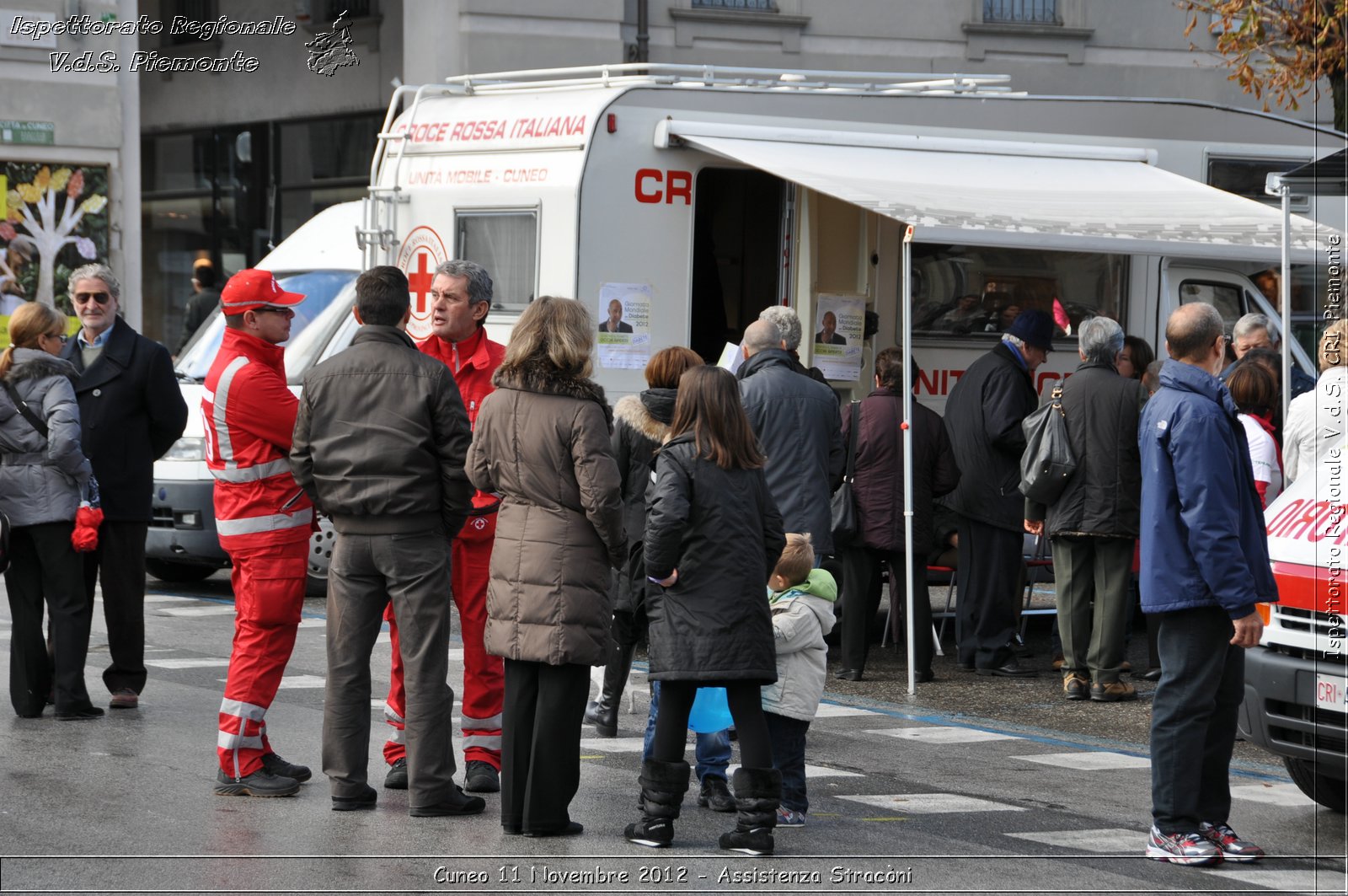 Cuneo 11 Novembre 2012 - Assistenza Stracni - Croce Rossa Italiana - Ispettorato Regionale Volontari del Soccorso del Piemonte