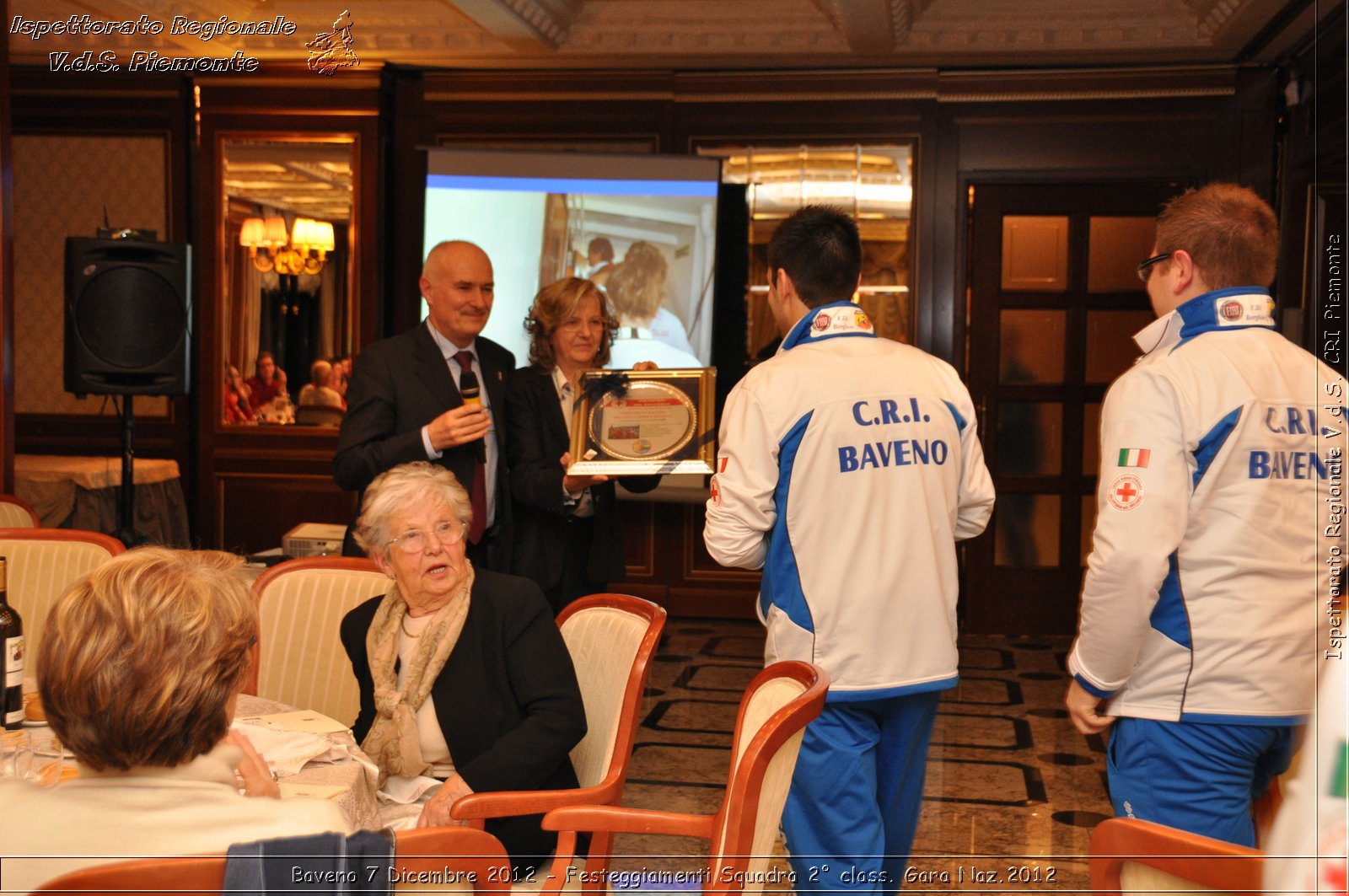 Baveno 7 Dicembre 2012 - Festeggiamenti Squadra 2 class. Gara Naz.2012 - Croce Rossa Italiana - Ispettorato Regionale Volontari del Piemonte