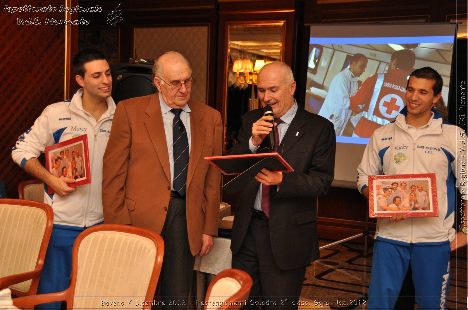 Baveno 7 Dicembre 2012 - Festeggiamenti Squadra 2 class. Gara Naz.2012 - Croce Rossa Italiana - Ispettorato Regionale Volontari del Piemonte