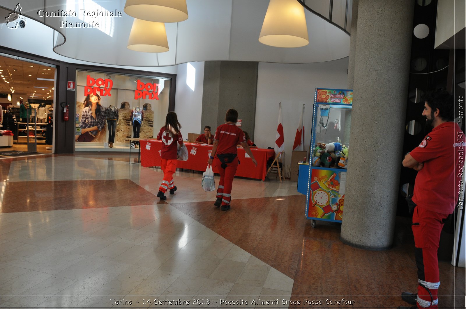 Torino - 14 Settembre 2013 - Raccolta Alimenti Croce Rossa Carefour - Croce Rossa Italiana - Comitato Regionale del Piemonte