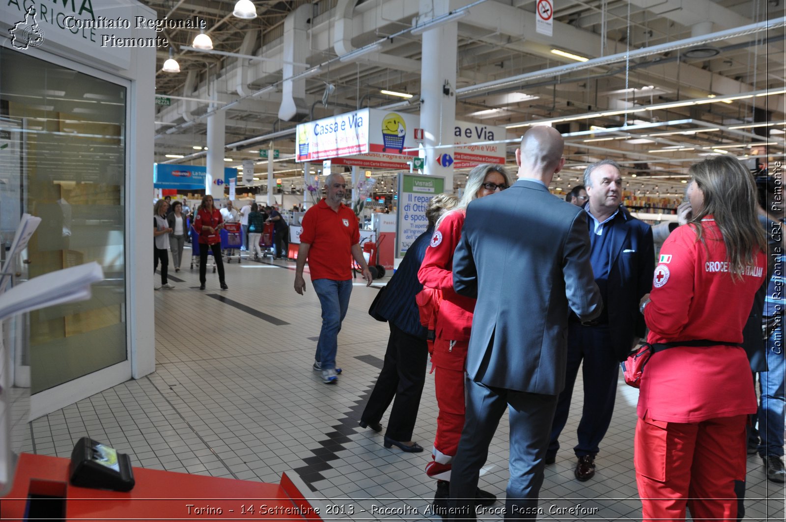 Torino - 14 Settembre 2013 - Raccolta Alimenti Croce Rossa Carefour - Croce Rossa Italiana - Comitato Regionale del Piemonte