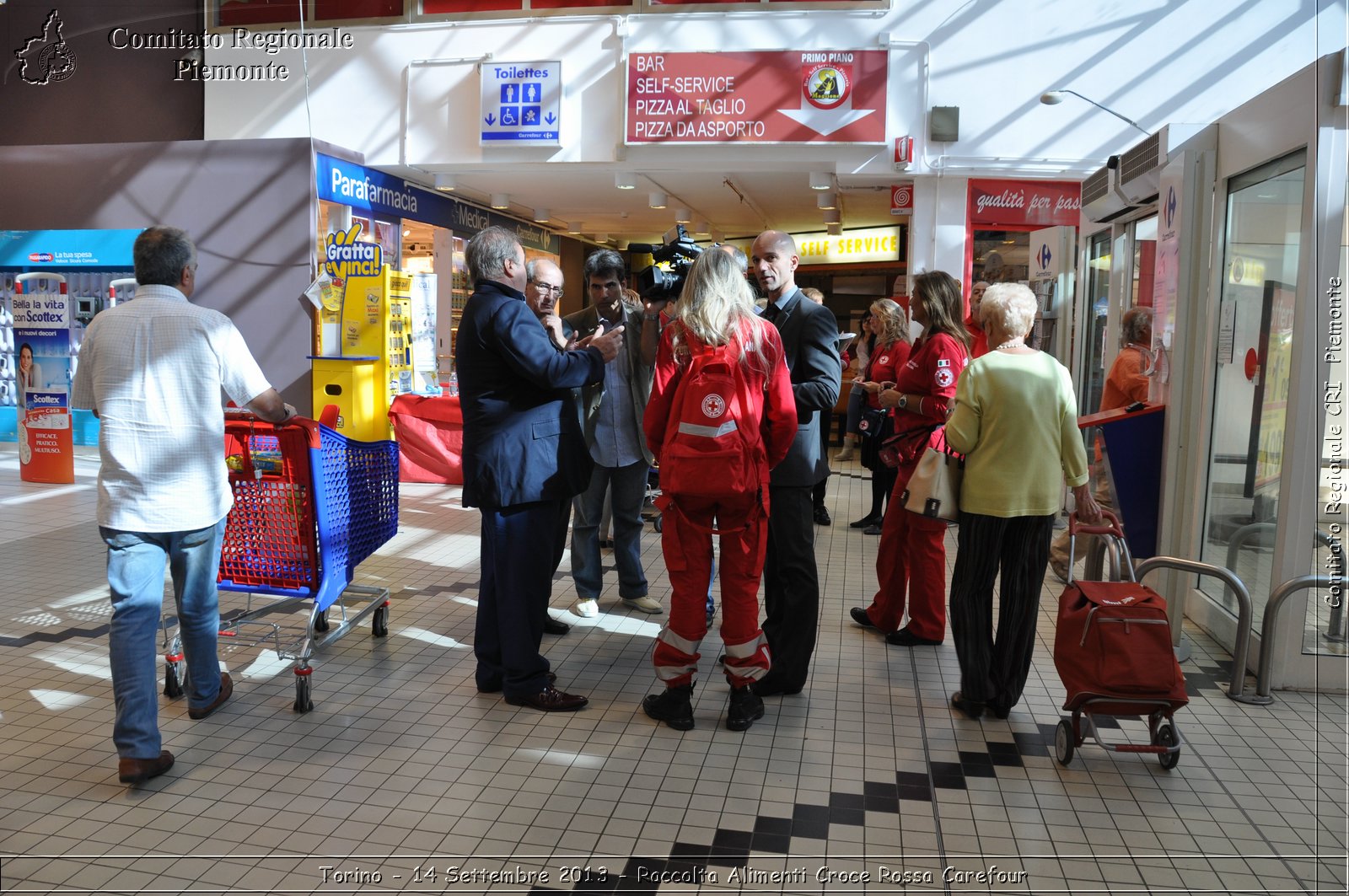 Torino - 14 Settembre 2013 - Raccolta Alimenti Croce Rossa Carefour - Croce Rossa Italiana - Comitato Regionale del Piemonte