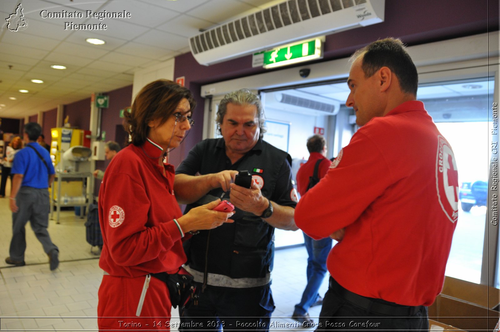 Torino - 14 Settembre 2013 - Raccolta Alimenti Croce Rossa Carefour - Croce Rossa Italiana - Comitato Regionale del Piemonte