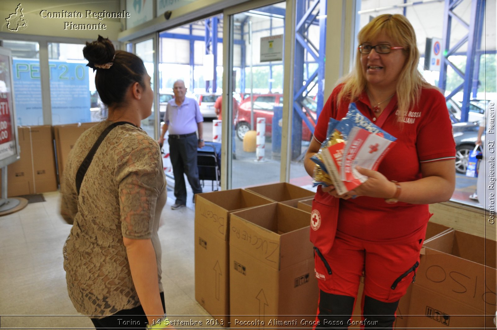 Torino - 14 Settembre 2013 - Raccolta Alimenti Croce Rossa Carefour - Croce Rossa Italiana - Comitato Regionale del Piemonte